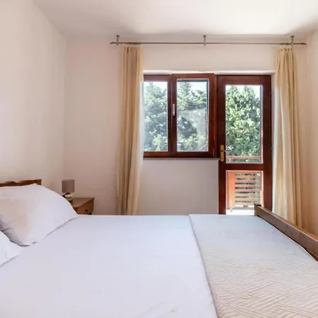 Kokolo - Three Bedroom First Floor *