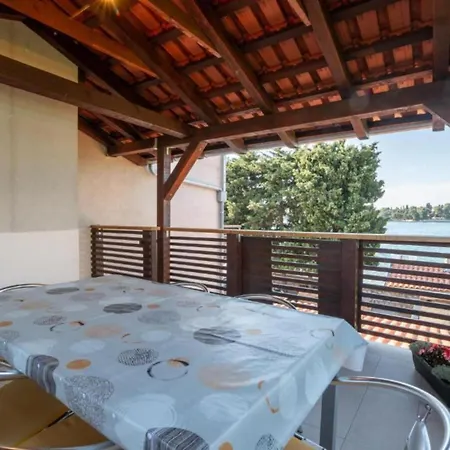 Apartamento Kokolo - Three Bedroom First Floor *