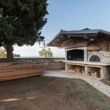 Kokolo - Three Bedroom First Floor